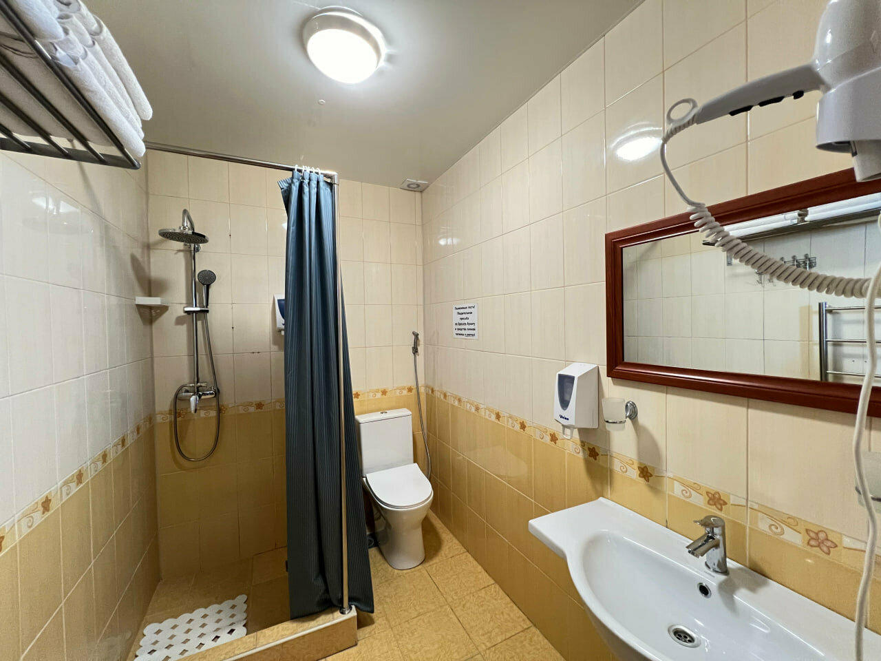 Гостиница Де Париж Анапа-18