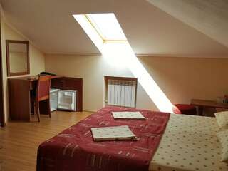 Гостиница Де Париж Анапа "Мансардный" 2-х местный с одной 2-х спальной или двумя односпальными кроватями без балкона-2