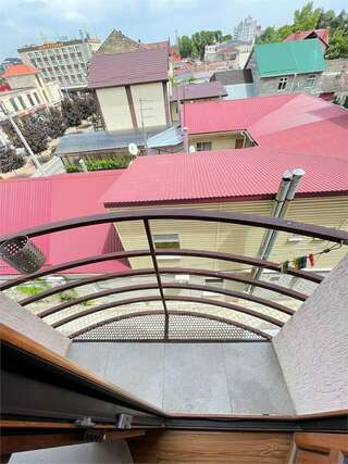 Гостиница Де Париж Анапа "Семейный" 2-х комнатный, 4-х местный с французским балконом и МИНИ Кухней-4