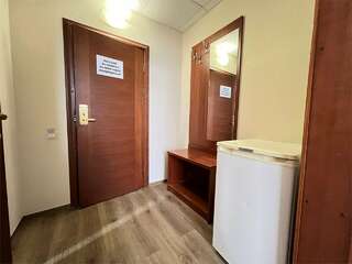 Гостиница Де Париж Анапа "Улучшенный" 2-х местный с одной 2-х спальной кроватью или 2-мя односпальными кроватями с французским балконом-5